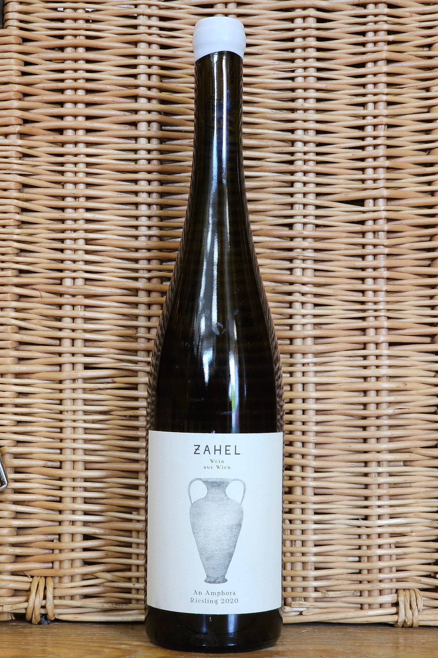 Zahel, An Amphora Riesling, 2020