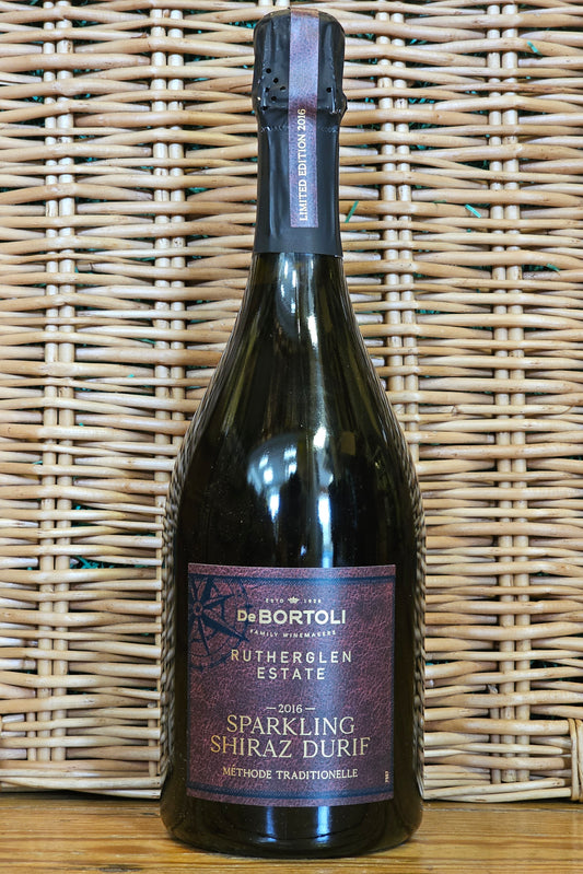 De Bortoli, ‘Méthode Traditionnelle’ Sparkling Shiraz Durif, 2016, Rutherglen (GI)
